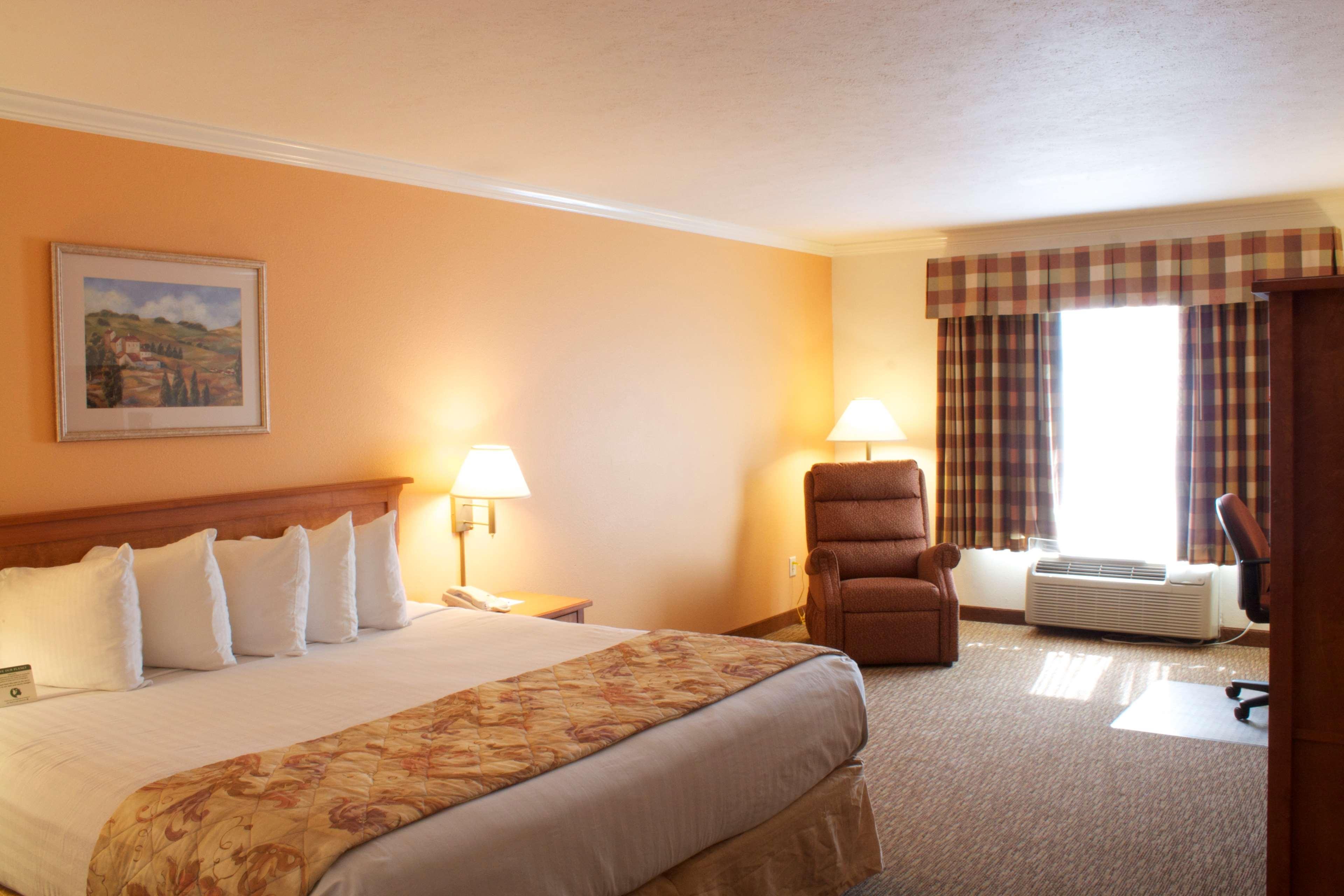 Best Western Plus Grapevine Inn Sunnyside Exterior photo