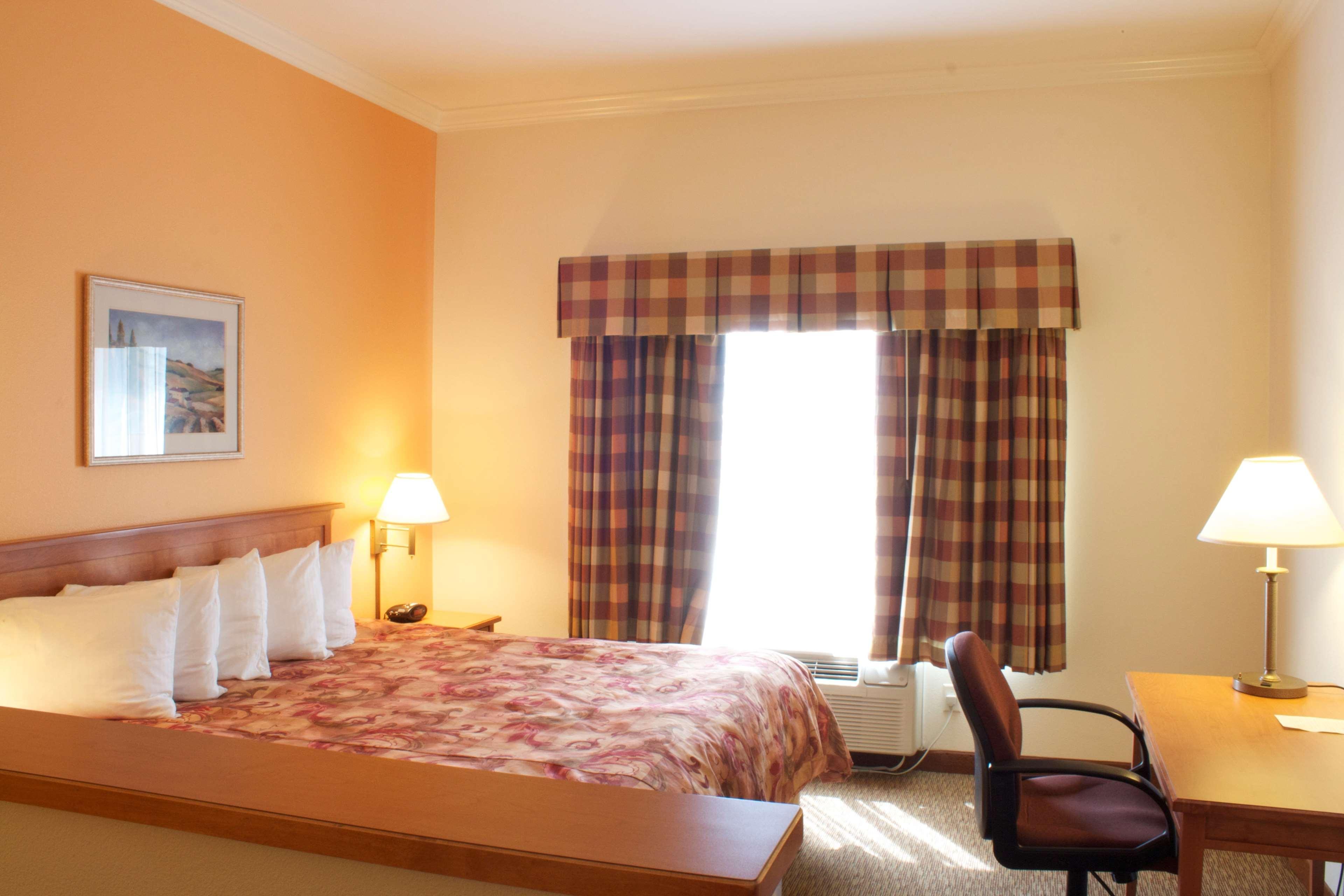 Best Western Plus Grapevine Inn Sunnyside Exterior photo