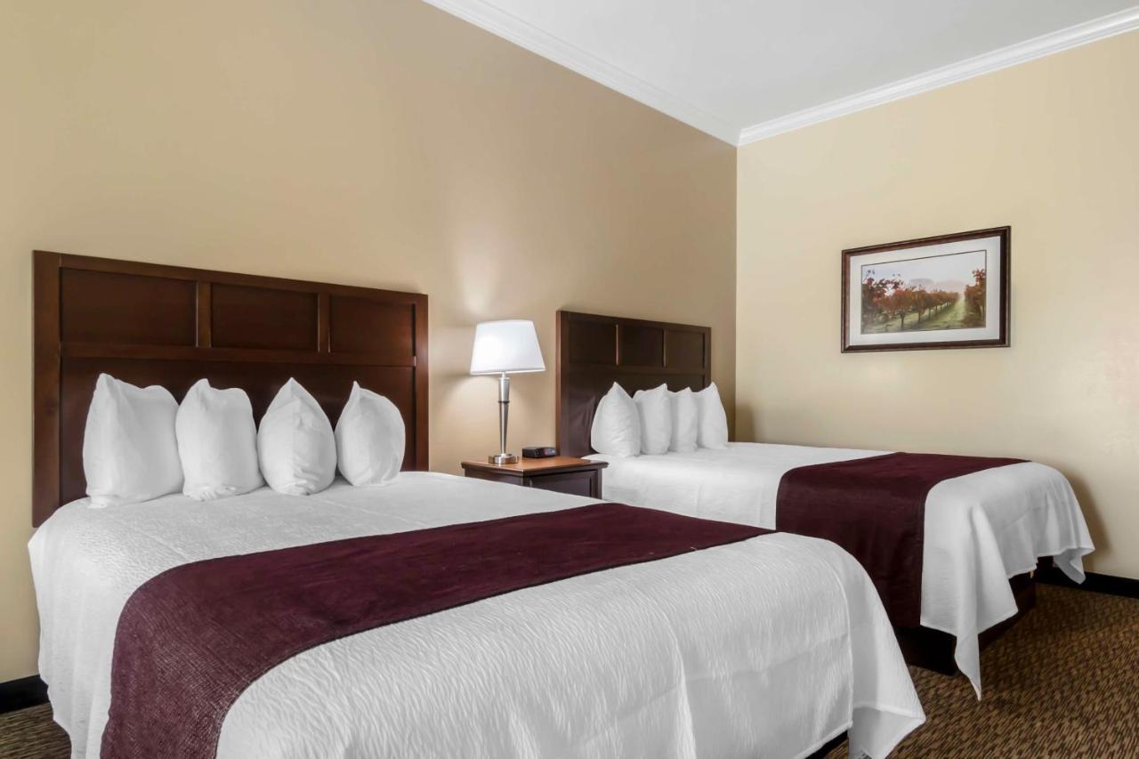 Best Western Plus Grapevine Inn Sunnyside Exterior photo