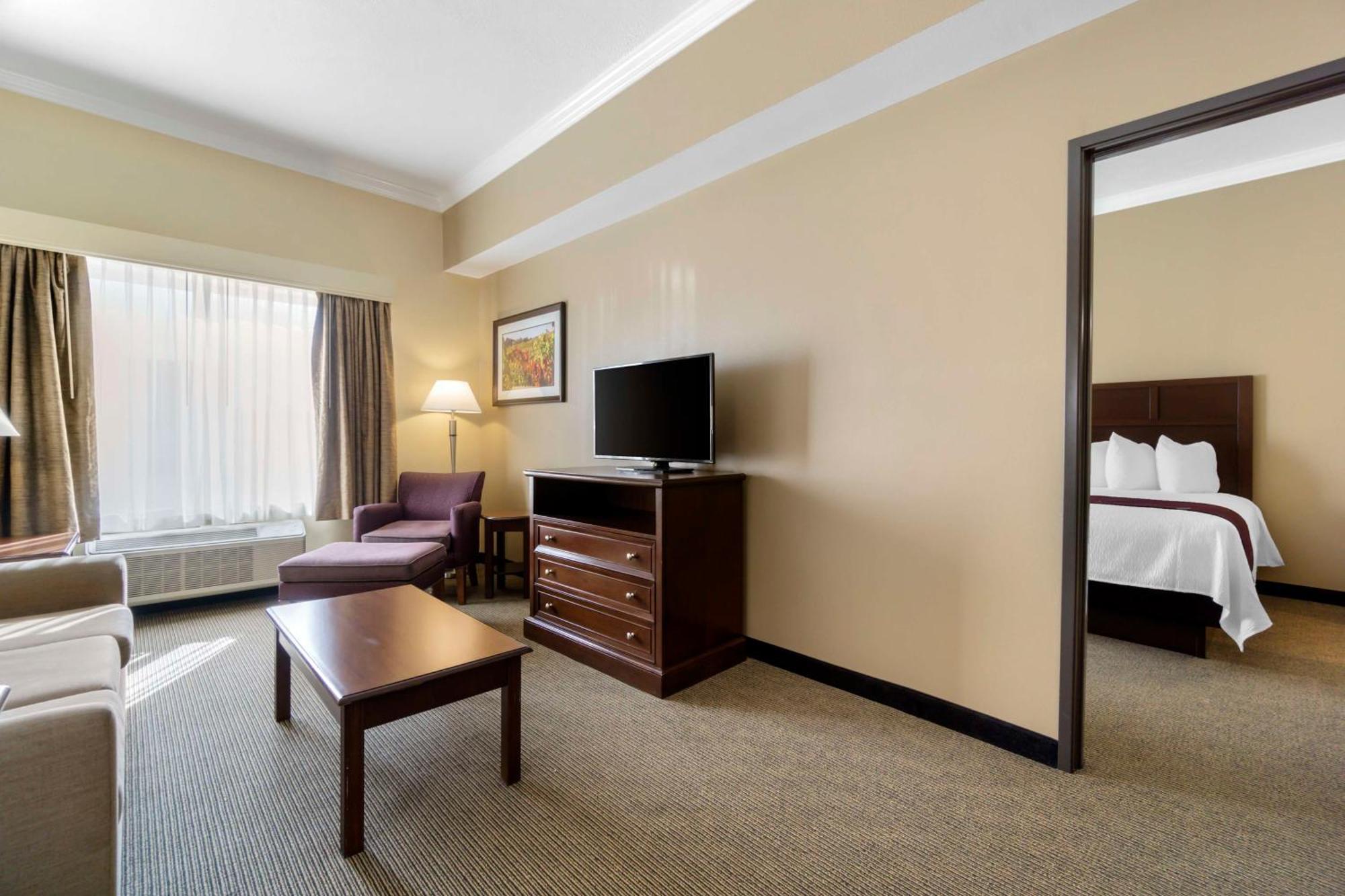 Best Western Plus Grapevine Inn Sunnyside Exterior photo